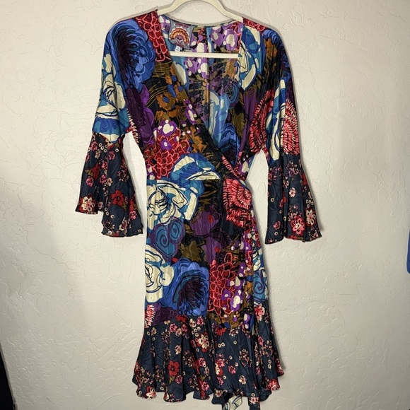 Johny Was patchwork floral print 3/4 bell sleeve true wrap dress tulip skirt - Picture 2 of 10
